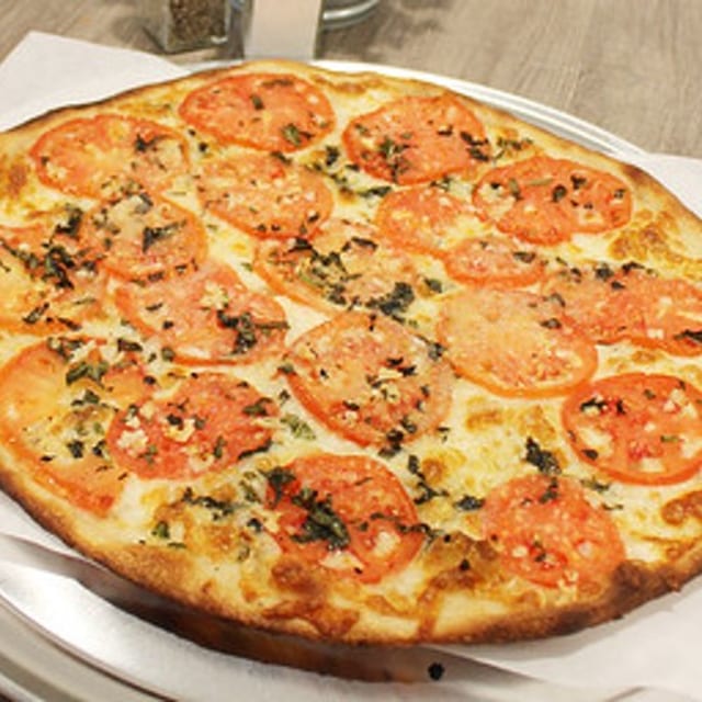 Traditional White Margherita Pizza (Small).