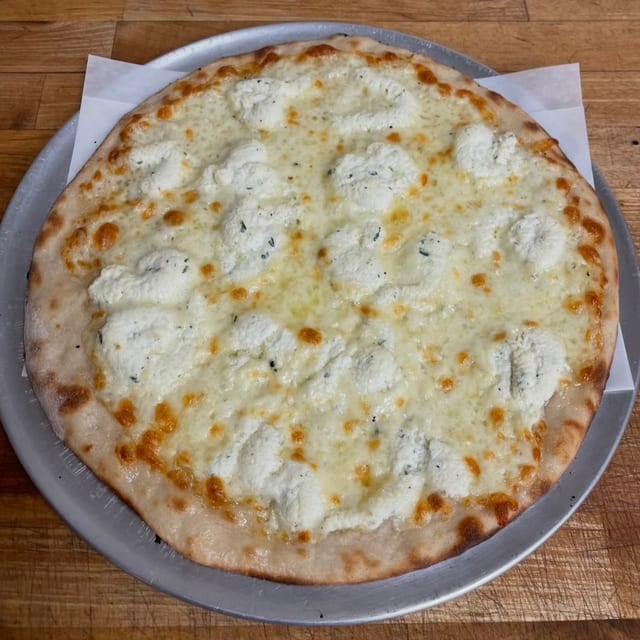White Ricotta Pizza (Small).