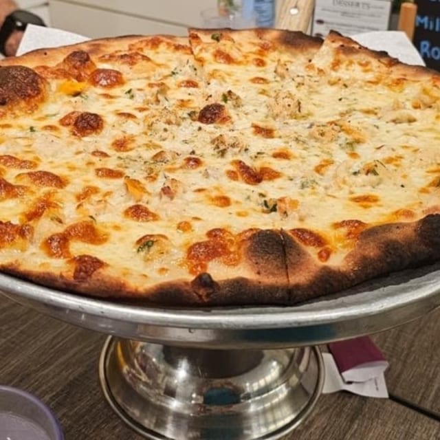 White Clam Pizza (Large).